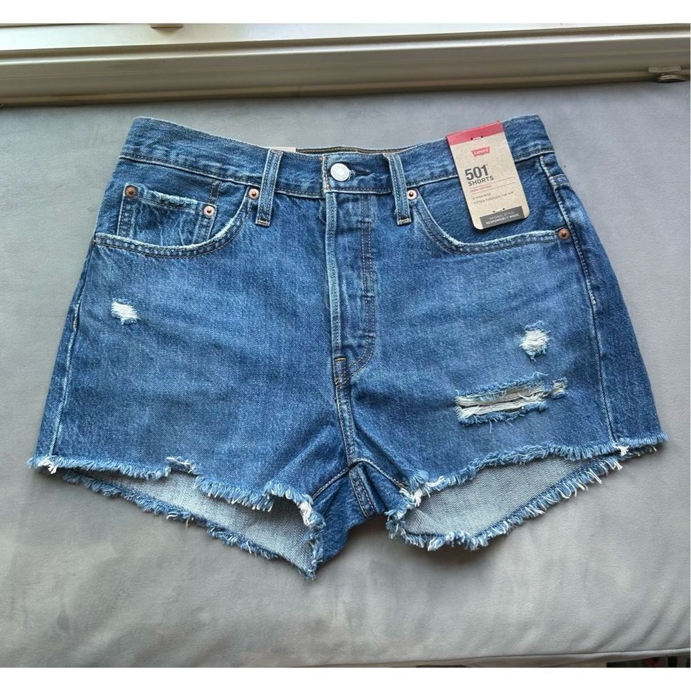 NWT Levi’s shorts